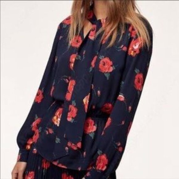 Aritzia Babaton Lucas Floral Print Blouse With Neck Ties Size XS - Picture 4 of 9